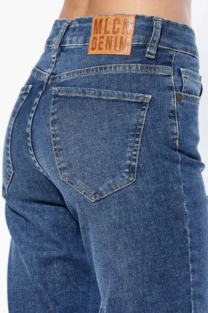 Boyfriend Mommy Azul Gastado