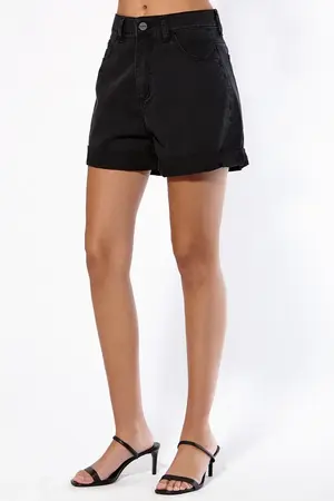 Short Mom Black